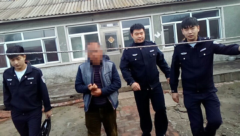 沈北新区法院执行干警抓到“老赖”