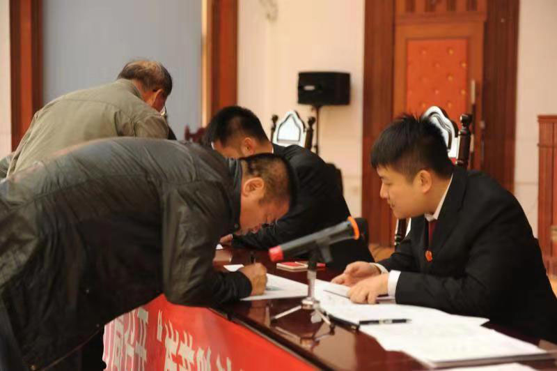 配文2：返赃现场
