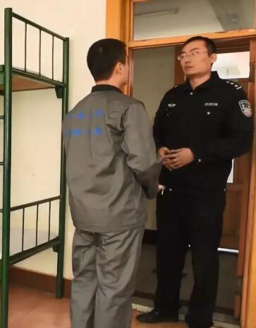 民警找王灌篮谈心