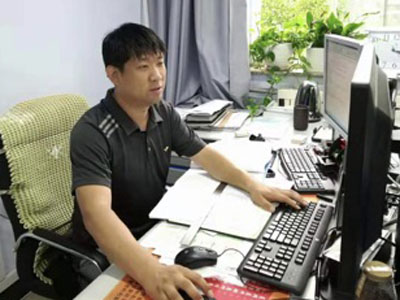 1、杨亮