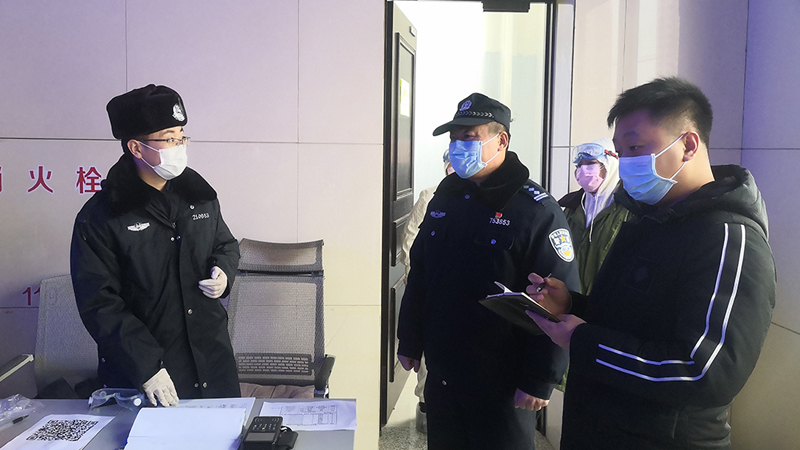 【今天我当班】不敢放松一刻 也未放松过一刻