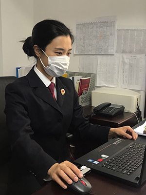 刘静