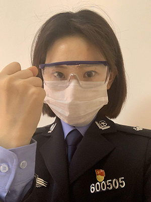 崔译匀