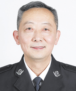 李戬