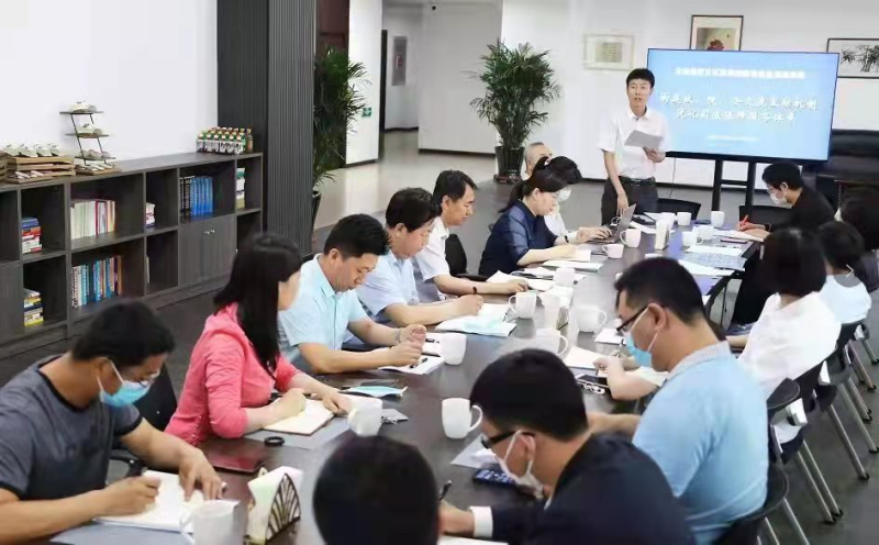 大连经济技术开发区人民法院联合大连自贸片区管委会举办沙龙活动开展讨论交流。