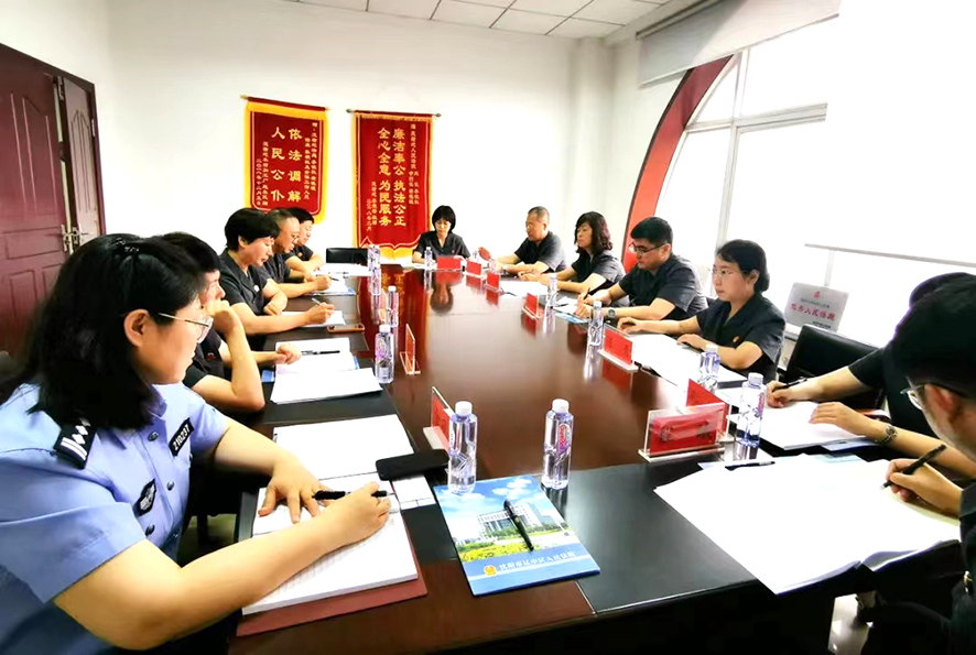 沈阳中院政治部主任高鹏、副院长陈青一行到辽中区法院调研指导相关工作