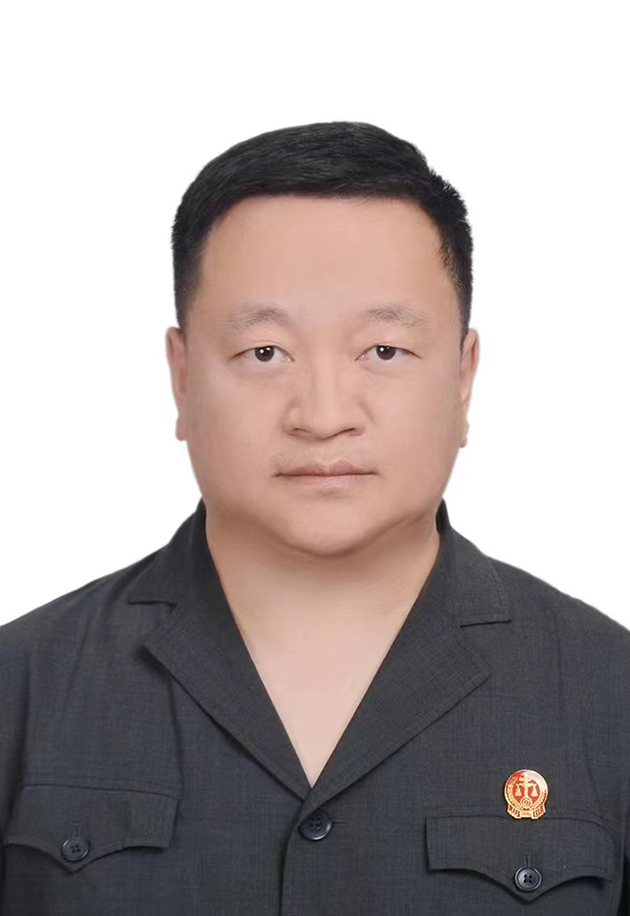 新民市人民法院大民屯人民法庭庭长 王旌棘