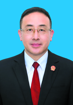 铁岭市中级人民法院党组书记、代院长丛世有
