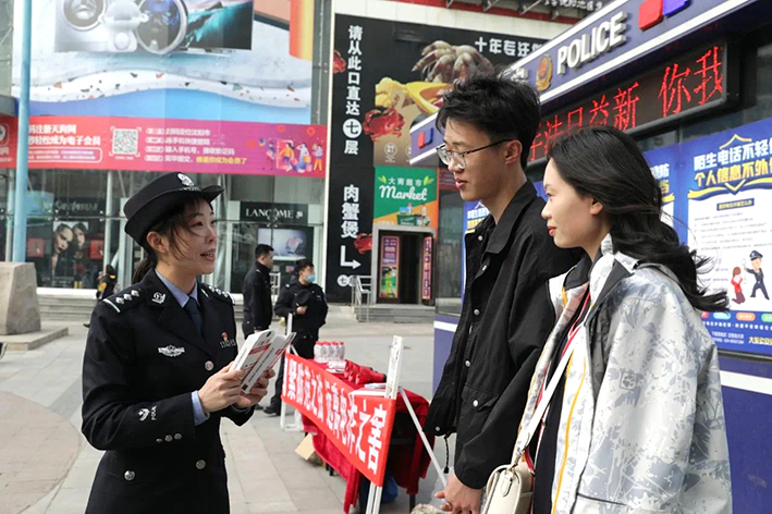 以“零案件”工作室为基础，民警深入辖区