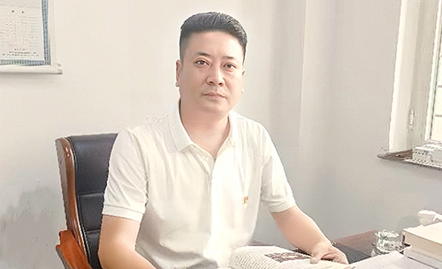 杨忠山