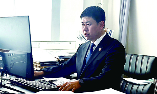 台安县人民法院执行局三级法官 张宁