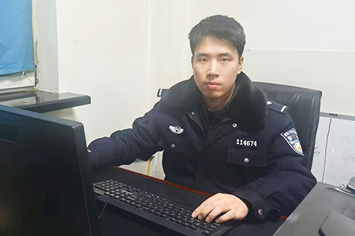 张恩源