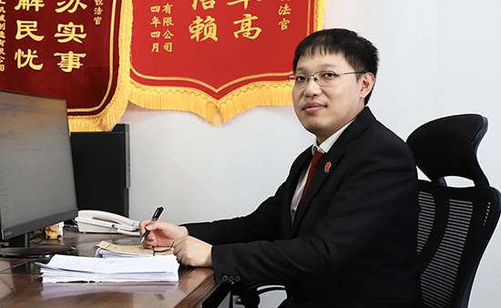 张锐