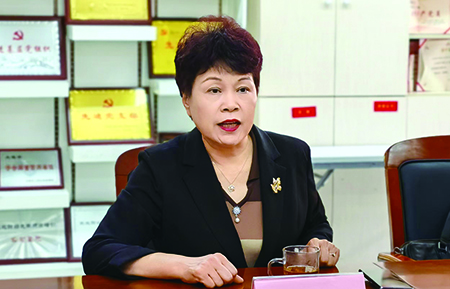 1大连徽商商会会长  齐圆圆