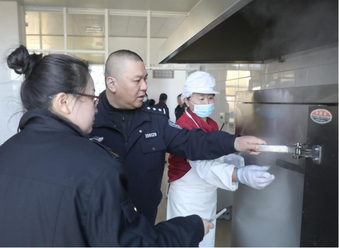 大连政法系统筑牢消费者权益“法治屏障”1176