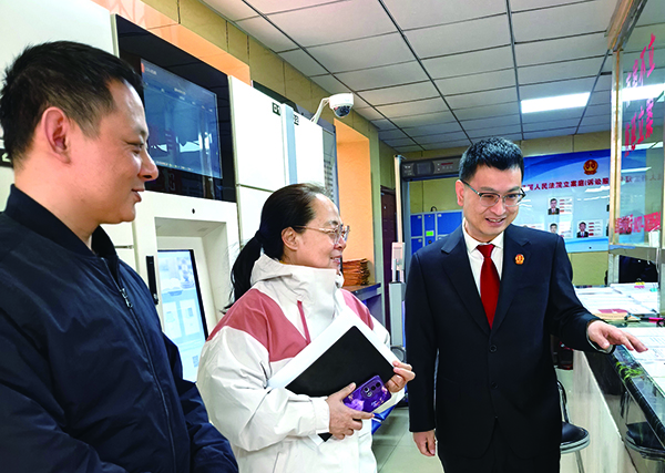 辽河中院立案庭庭长李继红带队到辽河人民法院开展调研推进总对总多元解纷工作 刘婷婷