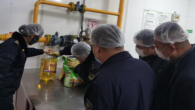 （可不发）执法人员核对油等物品的进货渠道