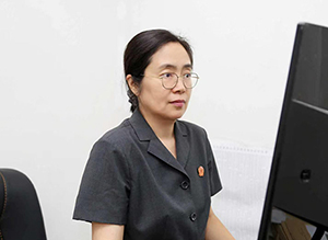 曹丽华