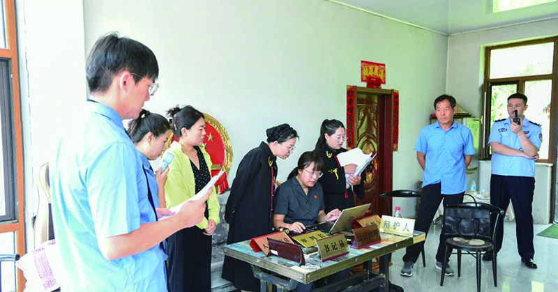 巡回审判现场。（图片由受访者提供）