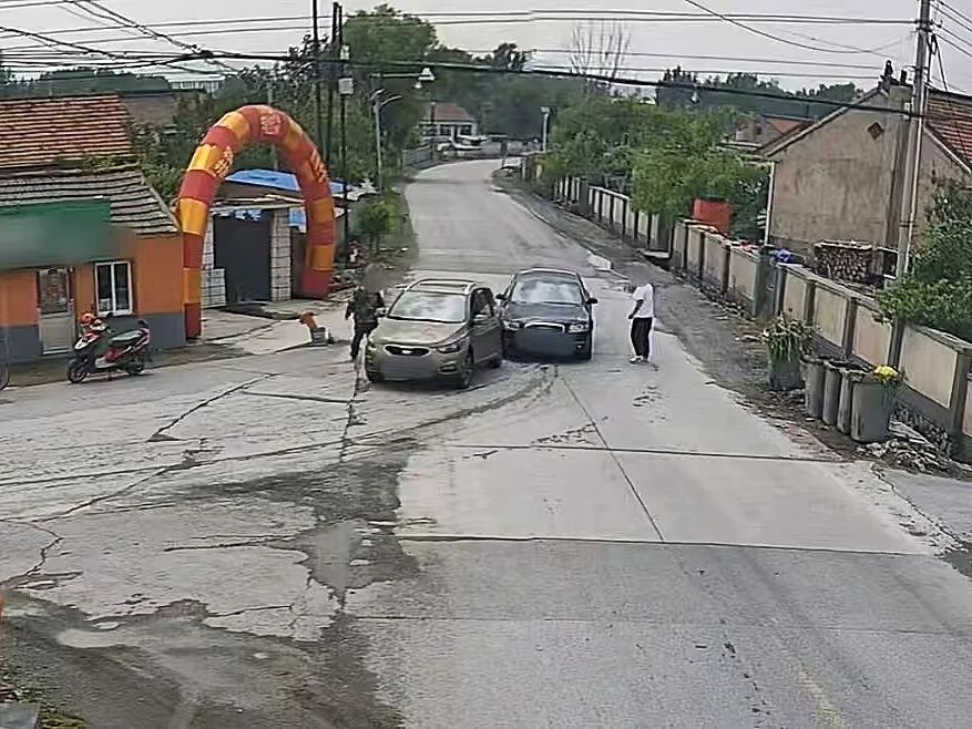 640
