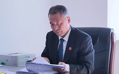 苗长阔在工作中。受访单位供图