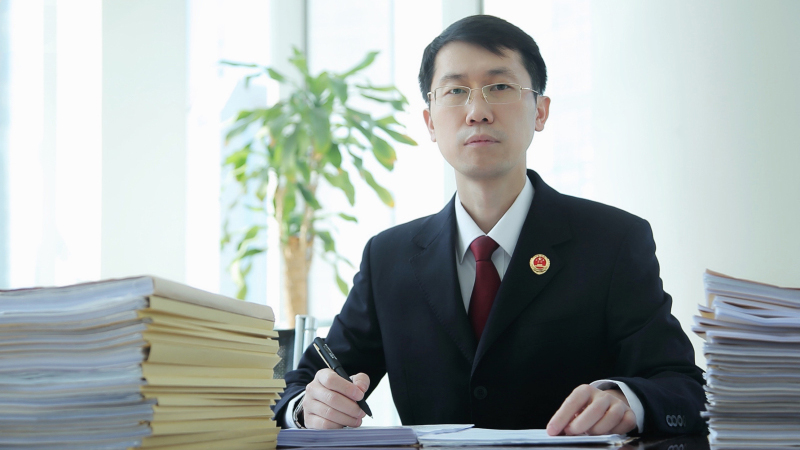 郎杰：从检12年 不懈又无悔